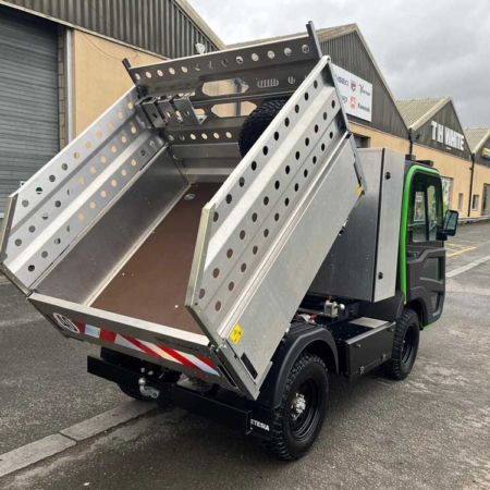 TH-White-ET-Lander-10