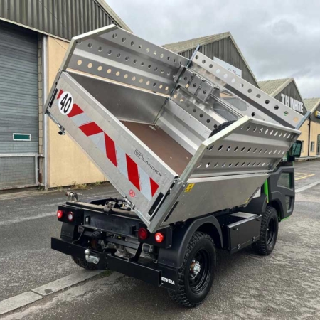 TH-White-ET-Lander-12